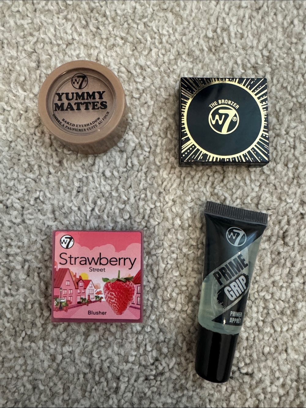 W7 Blusher,Primer,Bronzer,Eyeshadow Sample Set